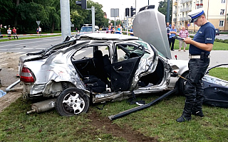 Jedna ofiara śmiertelna i 6 osób rannych w wypadku w Elblągu